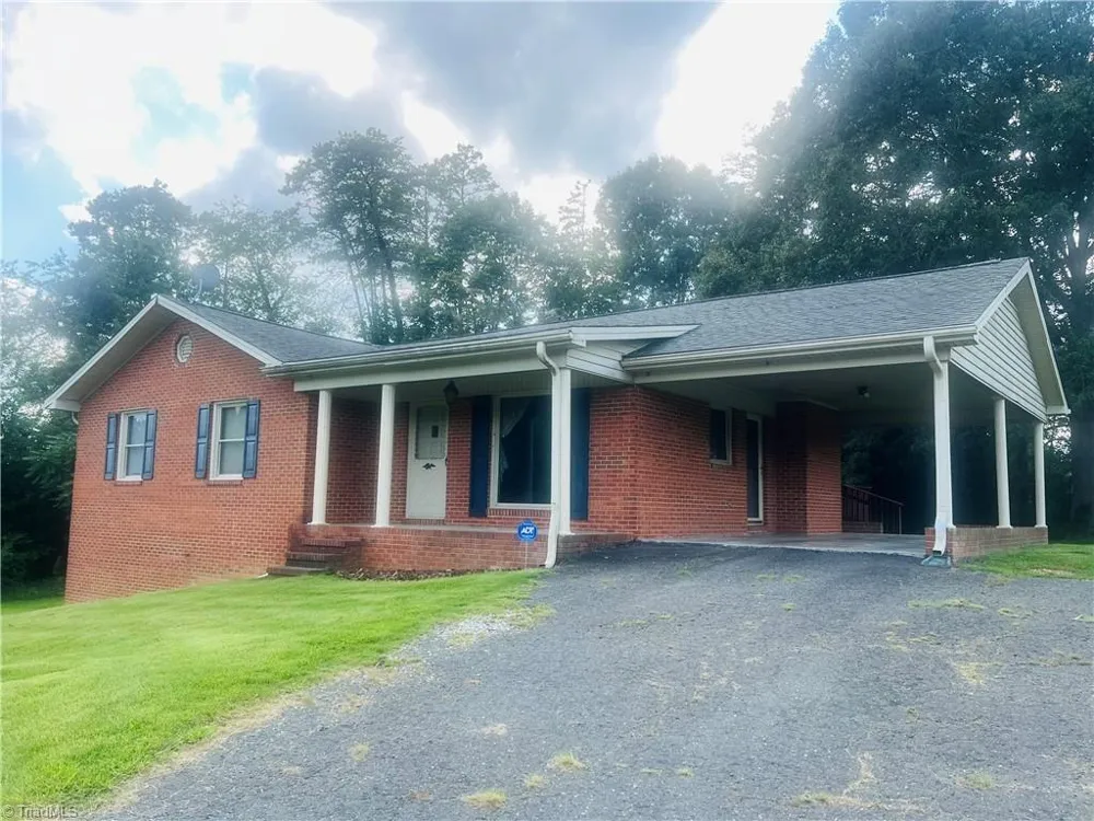 505 Belvue Drive Mount Airy, NC 27030