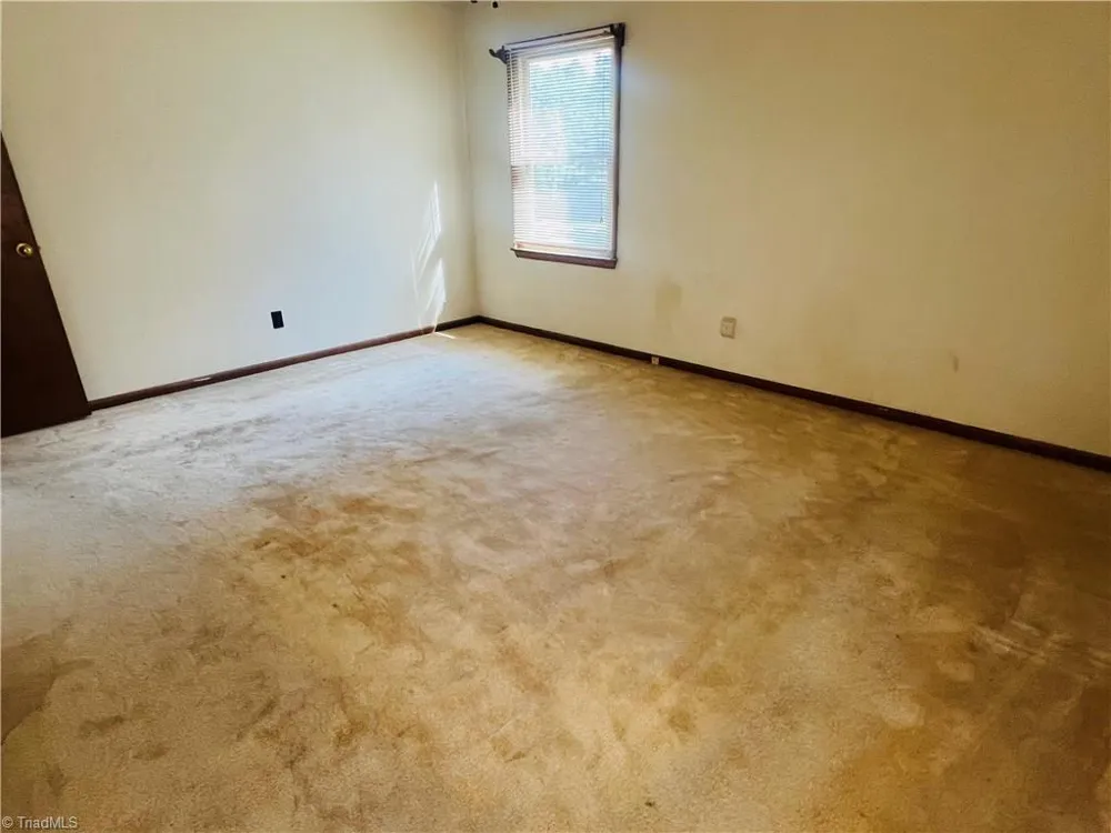 505 Belvue Drive Mount Airy, NC 27030