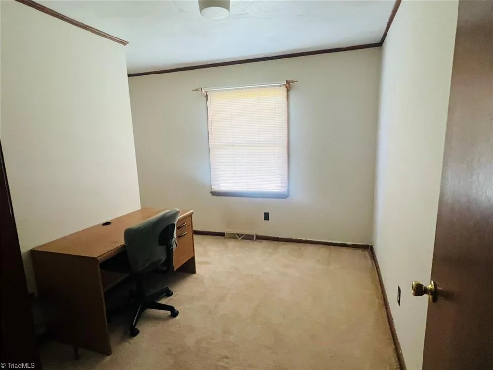 505 Belvue Drive Mount Airy, NC 27030