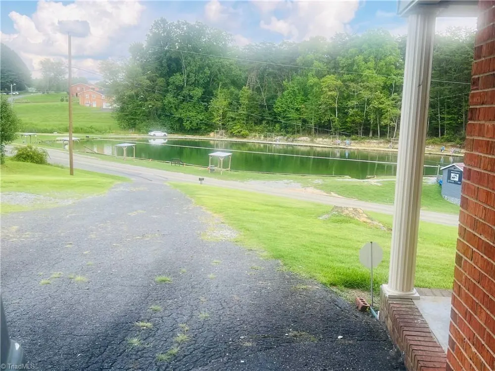 505 Belvue Drive Mount Airy, NC 27030