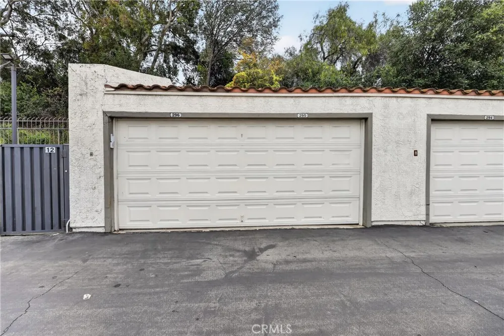 69 Brownfield Pomona, CA 91766
