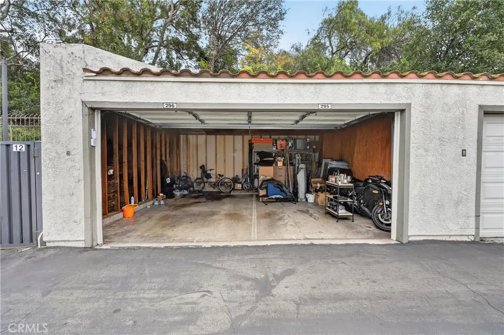 69 Brownfield Pomona, CA 91766