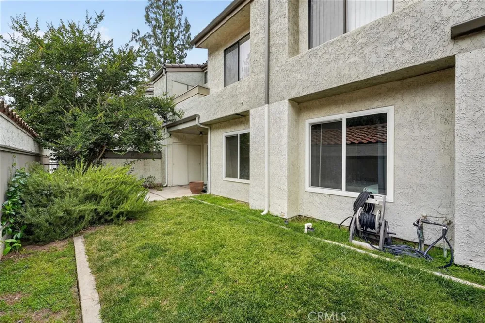 69 Brownfield Pomona, CA 91766