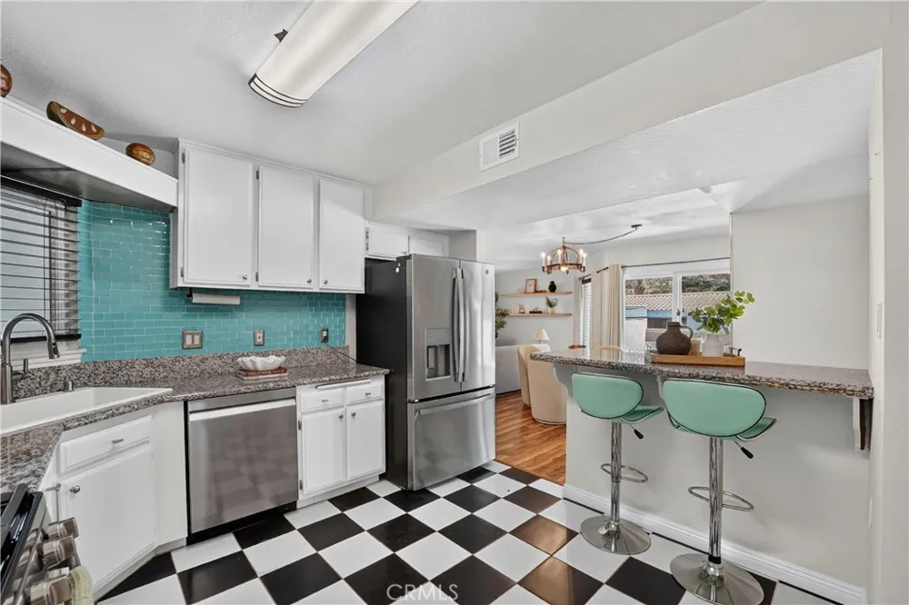 69 Brownfield Pomona, CA 91766