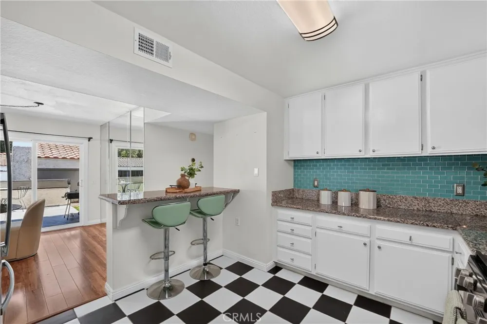 69 Brownfield Pomona, CA 91766