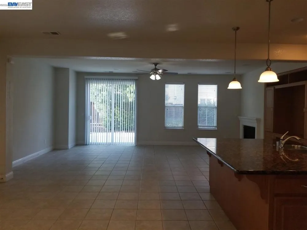 199 Alta Dena St Mountain House, CA 95391