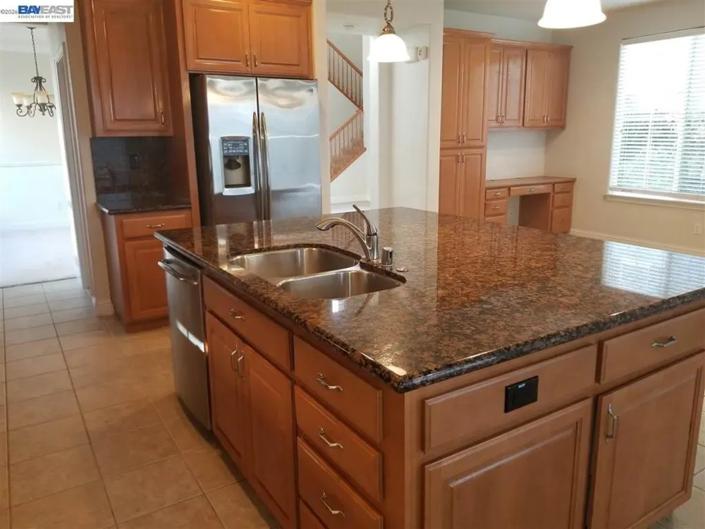 199 Alta Dena St Mountain House, CA 95391