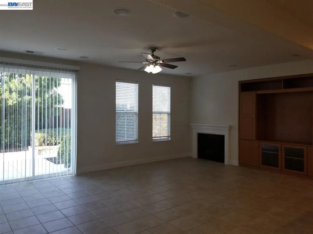 199 Alta Dena St Mountain House, CA 95391