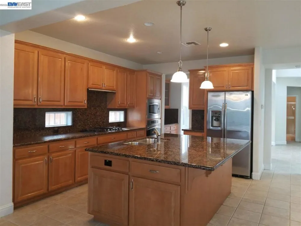 199 Alta Dena St Mountain House, CA 95391