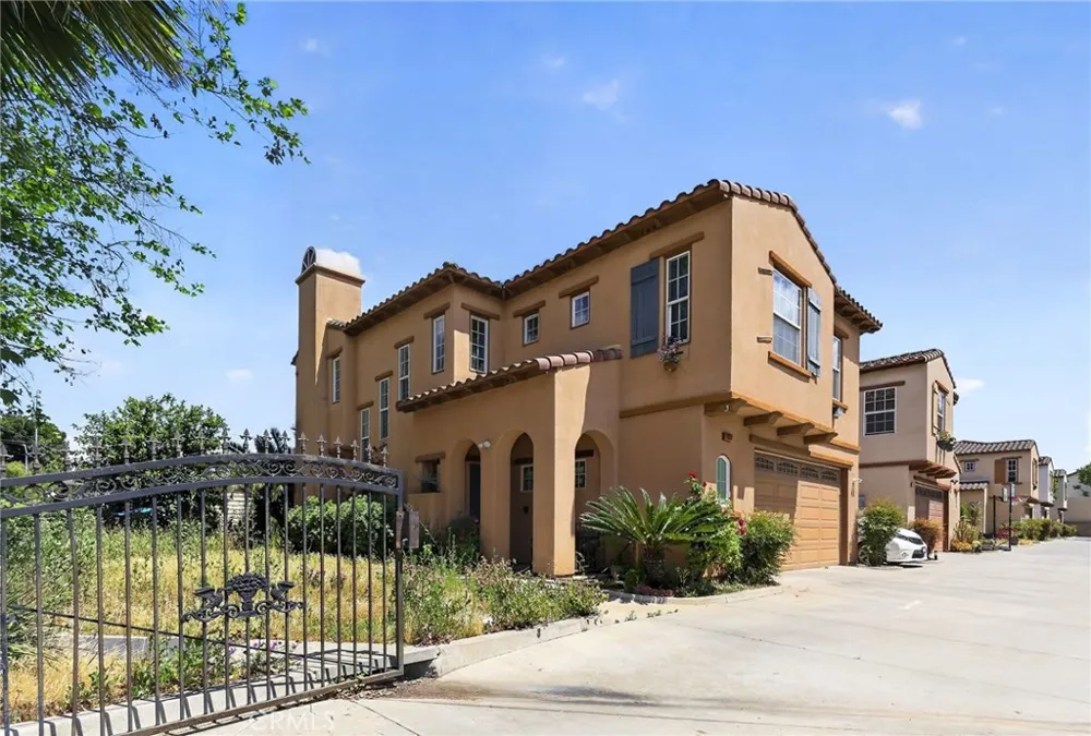 1350 S Towne Pomona, CA 91766