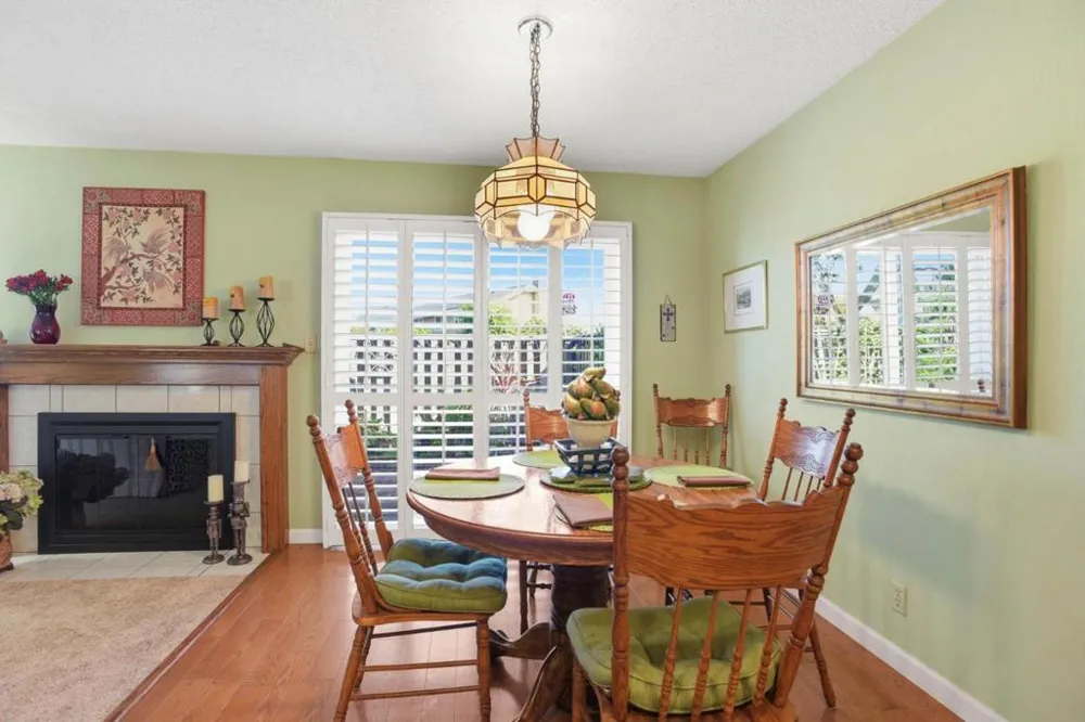 815 Rigel Lane Foster City, CA 94404