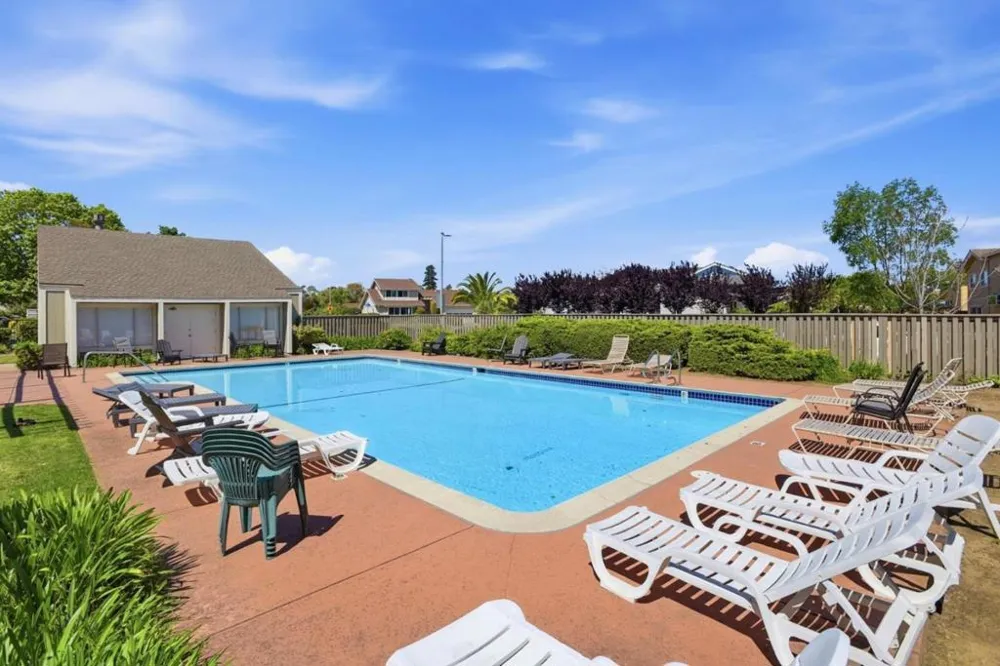 815 Rigel Lane Foster City, CA 94404