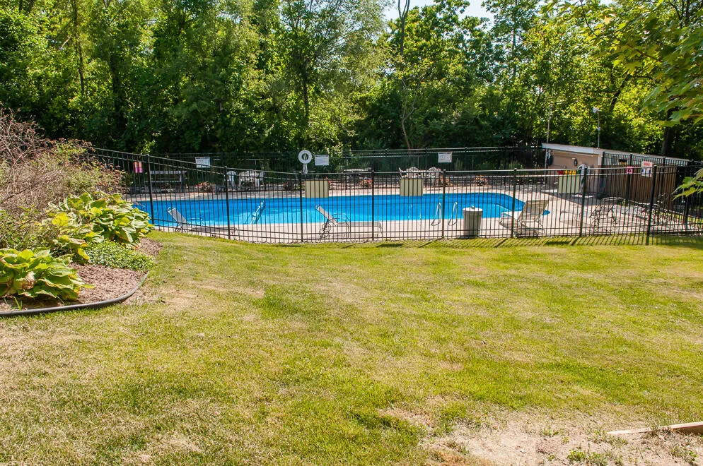 726 Garland Circle #A Kalamazoo, MI 49008