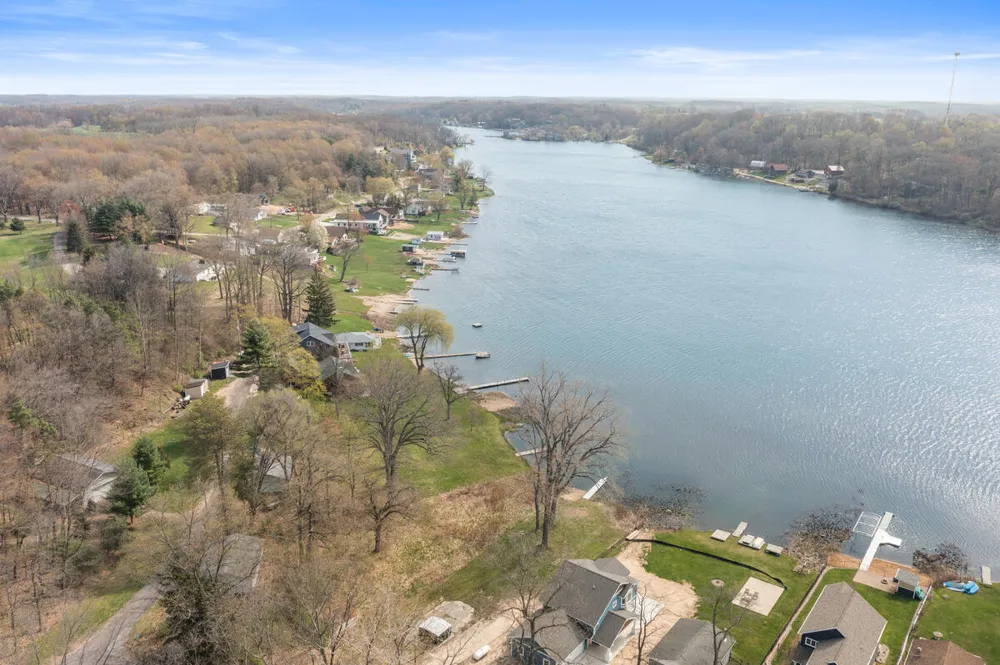 5123 Hurt Drive Delton, MI 49046