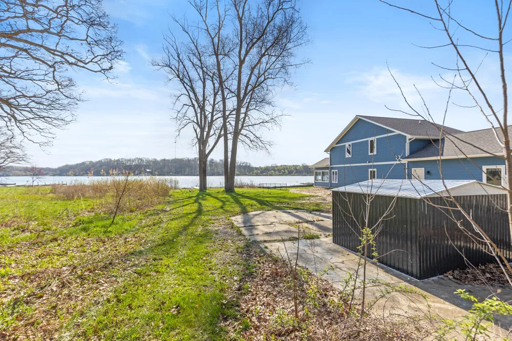 5123 Hurt Drive Delton, MI 49046