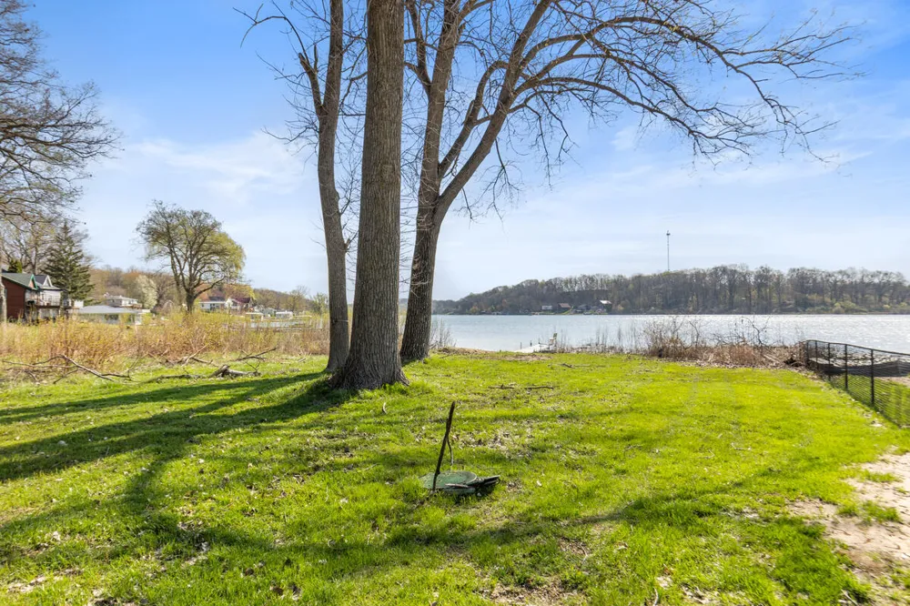 5123 Hurt Drive Delton, MI 49046