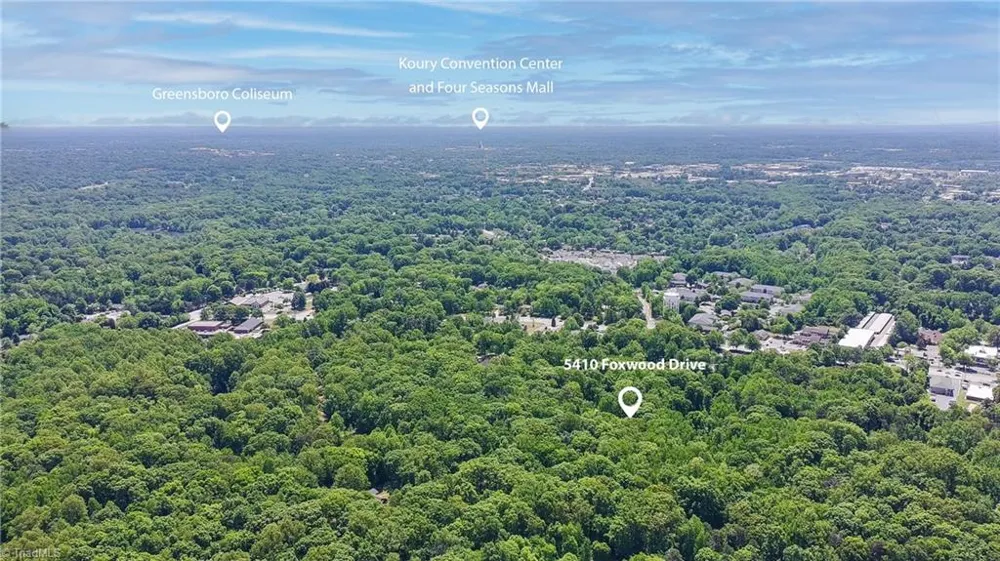 5410 Foxwood Drive Greensboro, NC 27410