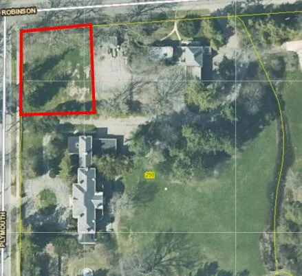 250 Plymouth Avenue SE #3 East Grand Rapids, MI 49506