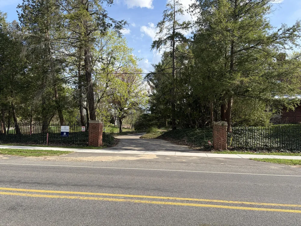 250 Plymouth Avenue SE #5 East Grand Rapids, MI 49506