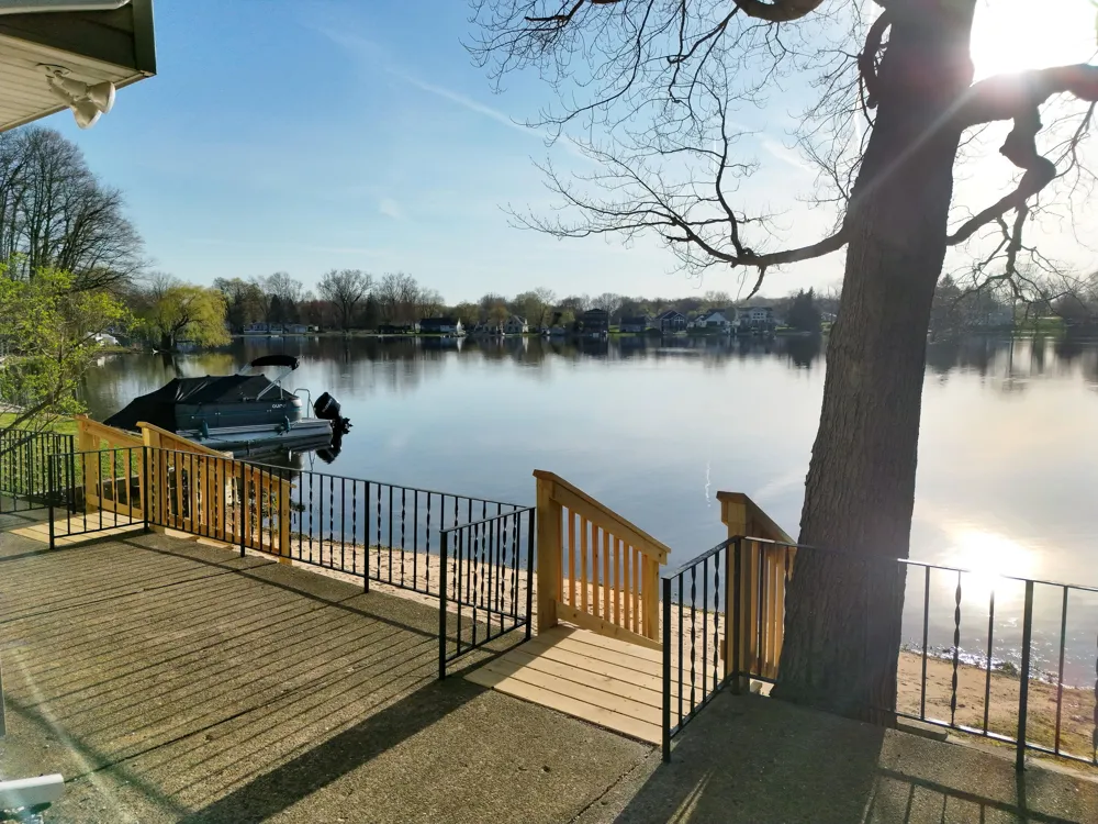 10463 Poplar Drive NE Rockford, MI 49341