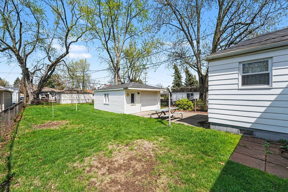 24924 Princeton Street Dearborn, MI 48124