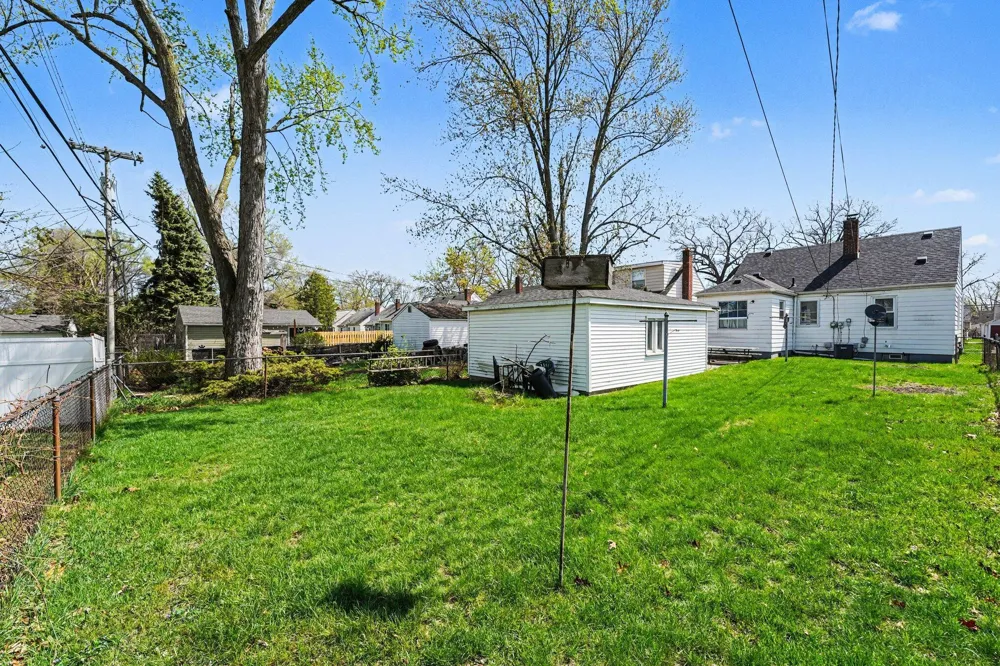 24924 Princeton Street Dearborn, MI 48124