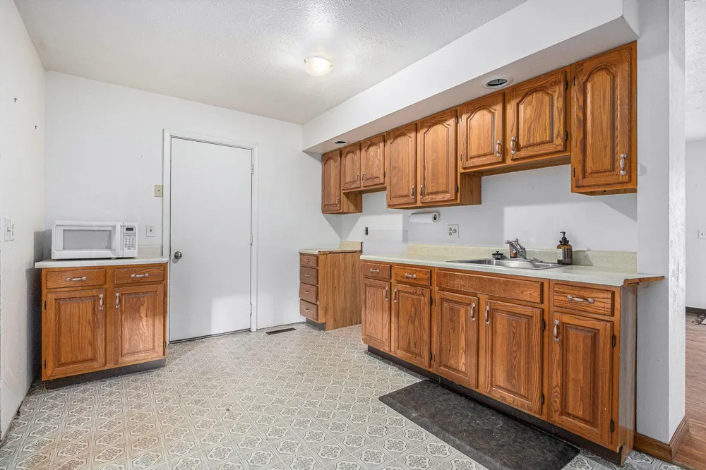 4935 Curran Road Buchanan, MI 49107