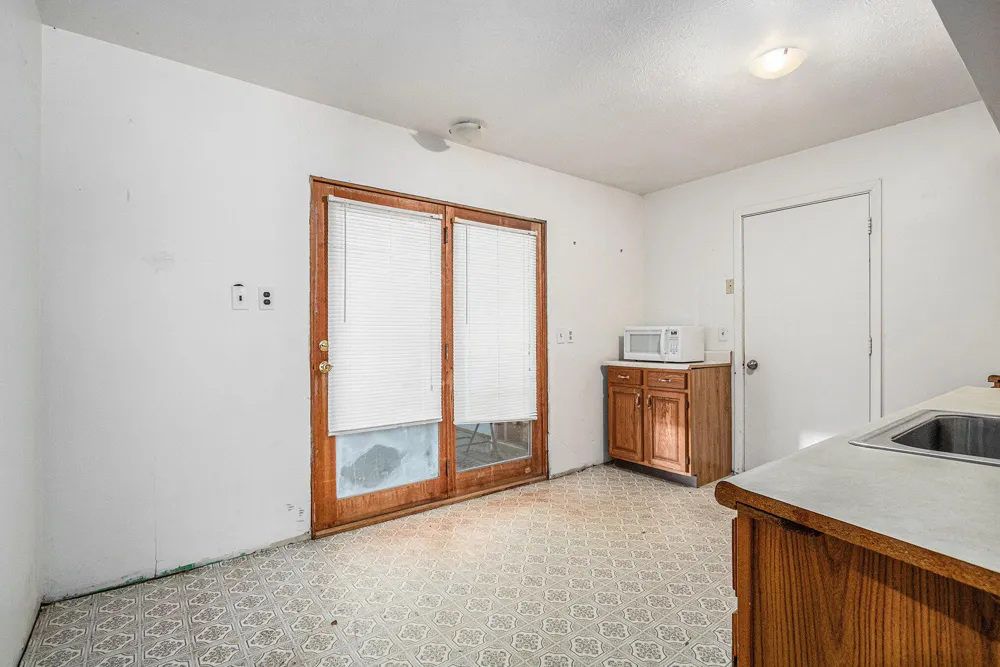 4935 Curran Road Buchanan, MI 49107