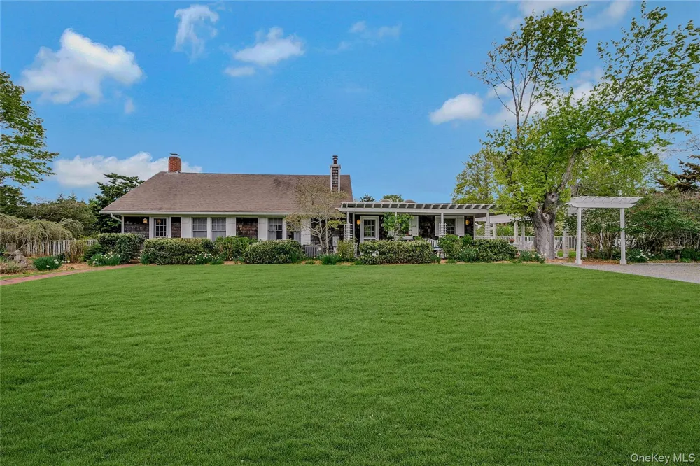 5A/5B Jessup Lane Quogue, NY 11959