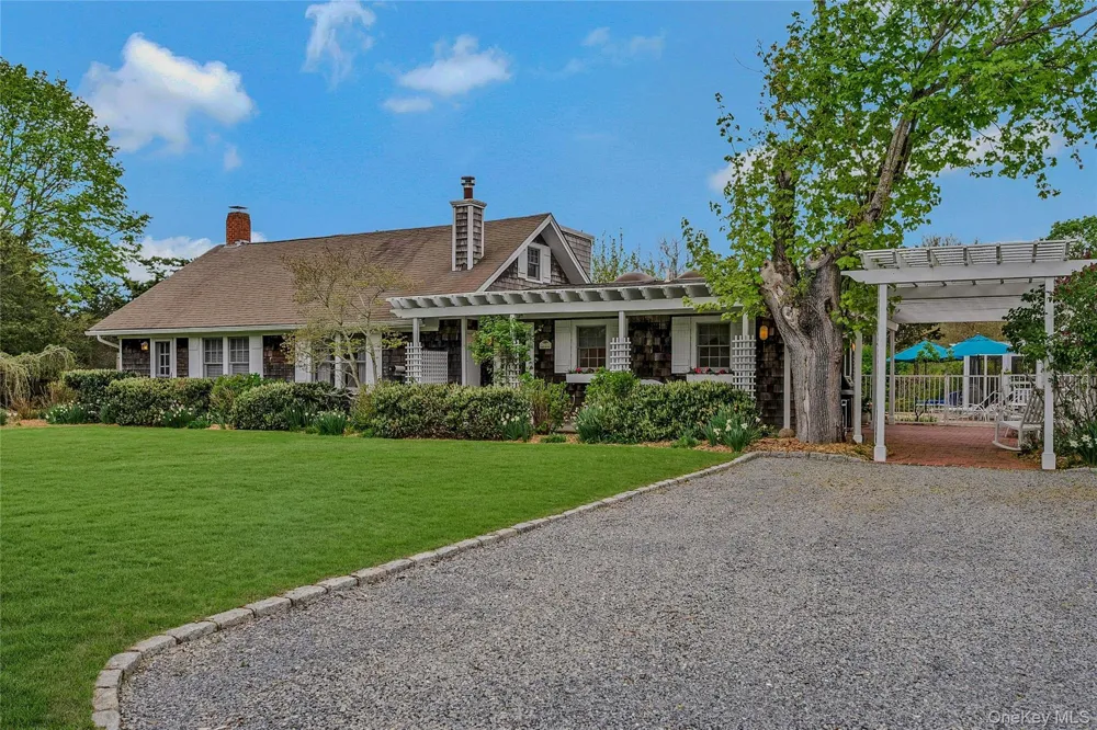 5A/5B Jessup Lane Quogue, NY 11959