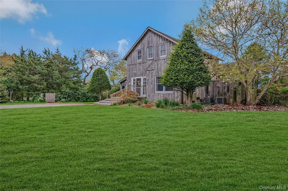 5A/5B Jessup Lane Quogue, NY 11959
