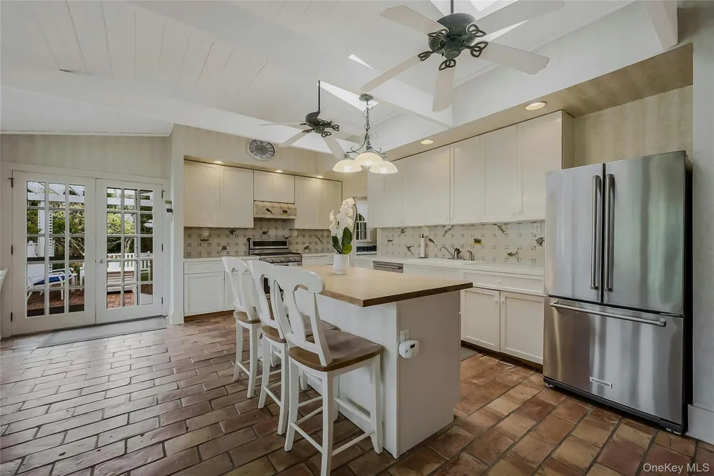 5A/5B Jessup Lane Quogue, NY 11959