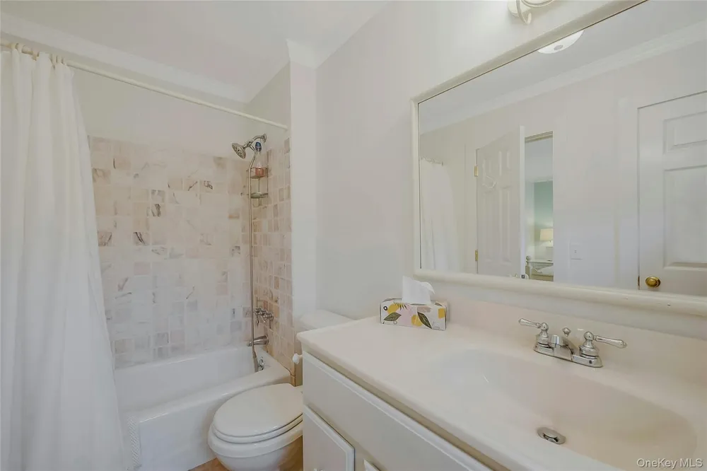 5A/5B Jessup Lane Quogue, NY 11959