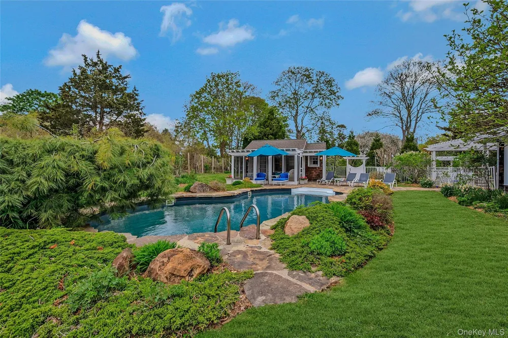 5A/5B Jessup Lane Quogue, NY 11959
