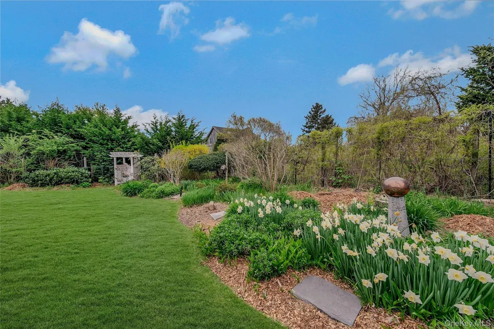 5A/5B Jessup Lane Quogue, NY 11959