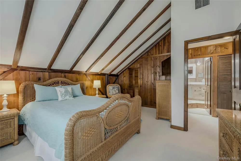 5A/5B Jessup Lane Quogue, NY 11959