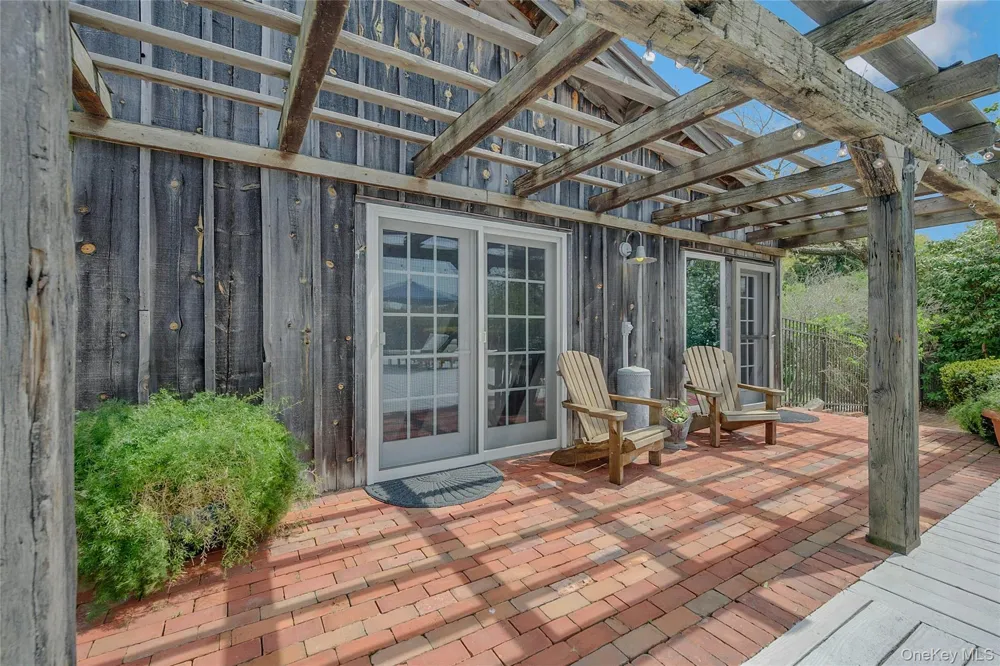 5A/5B Jessup Lane Quogue, NY 11959