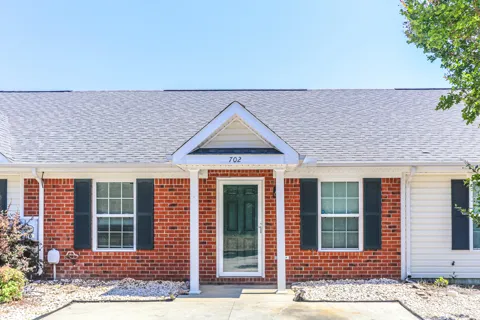 702 Creekside Drive
