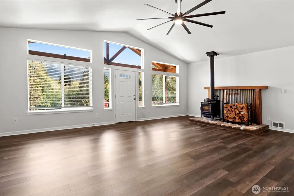 5588 State Route 508 Morton, WA 98356