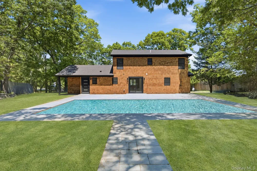 7 Mortimer Street Westhampton Beach, NY 11978