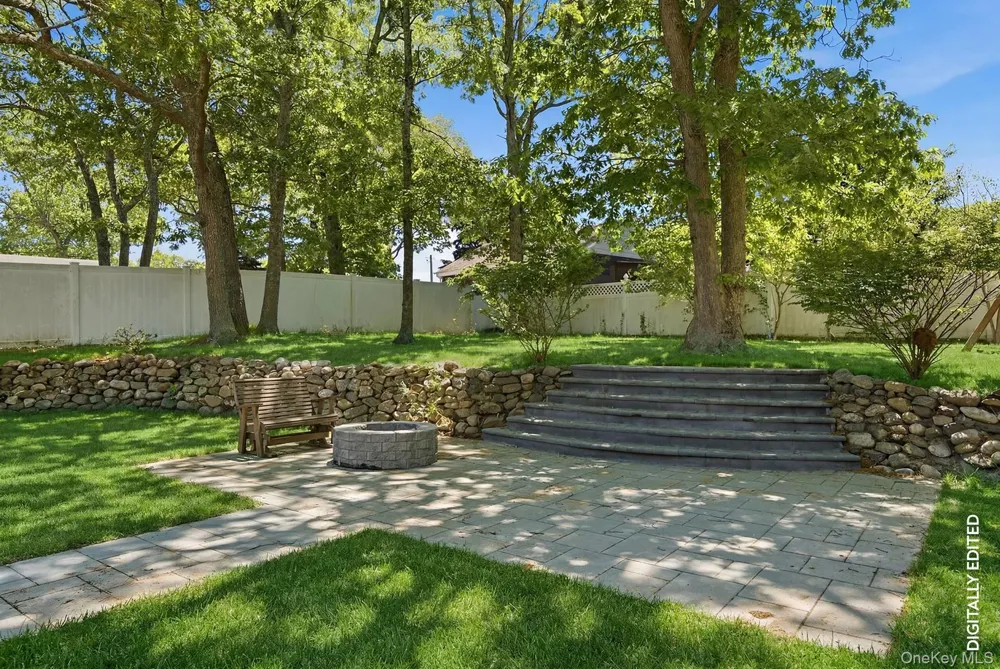 7 Mortimer Street Westhampton Beach, NY 11978