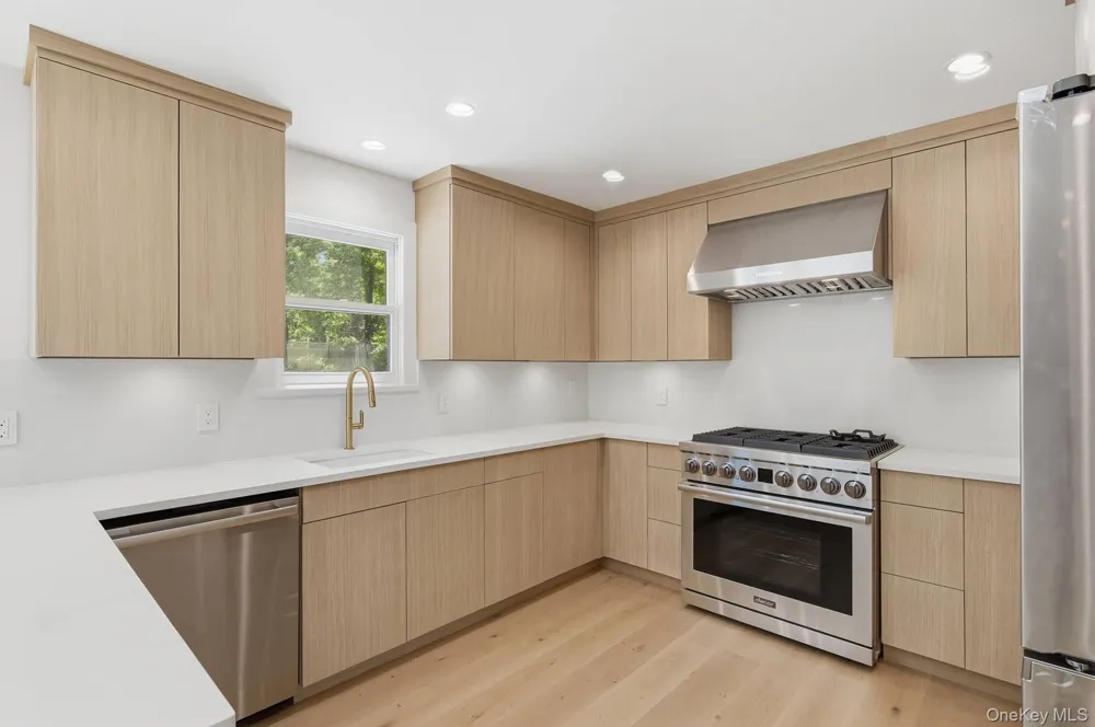 7 Mortimer Street Westhampton Beach, NY 11978