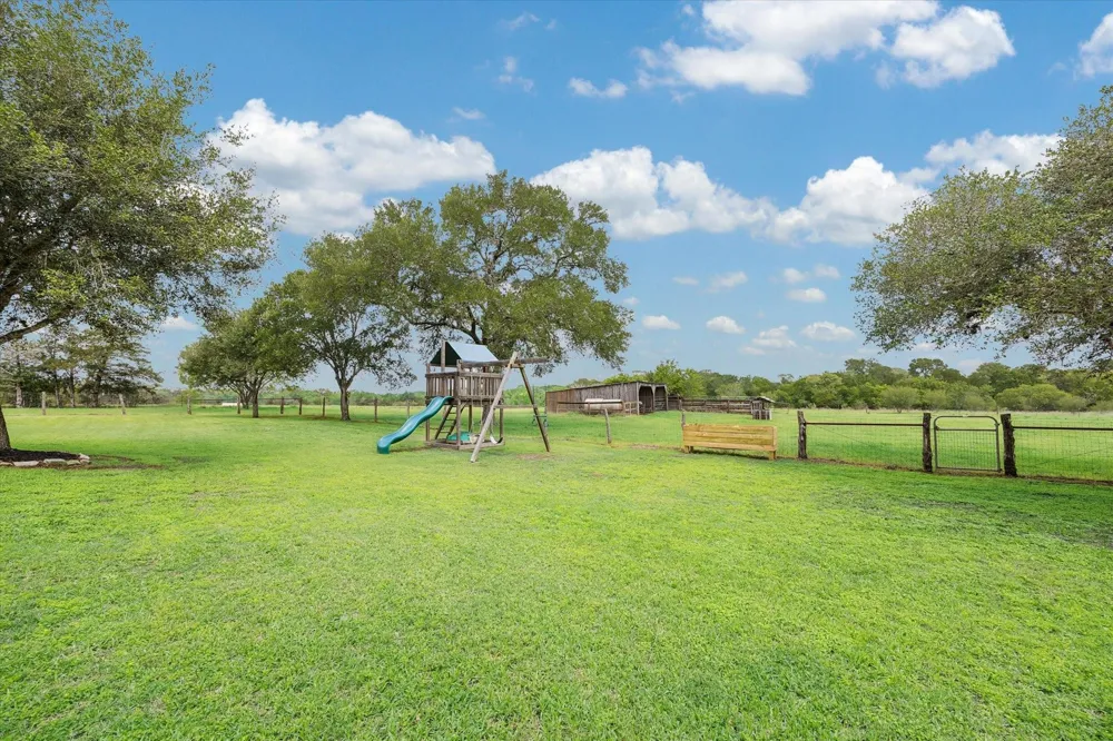 1791 Fm 2434 Weimar, TX 78962