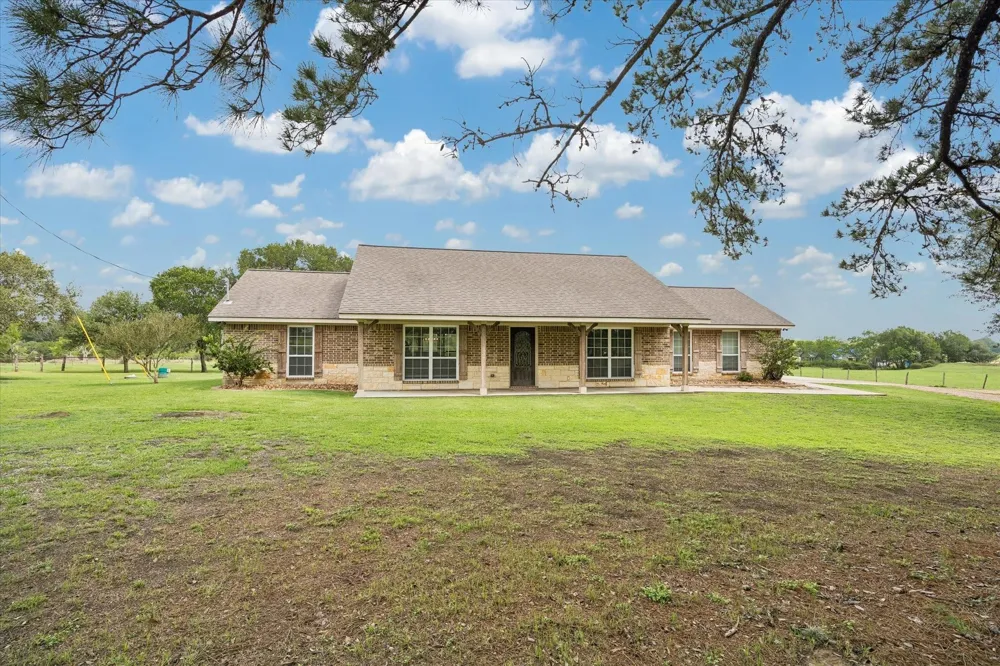 1791 Fm 2434 Weimar, TX 78962