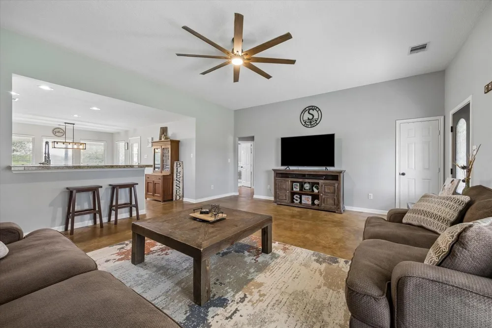 1791 Fm 2434 Weimar, TX 78962