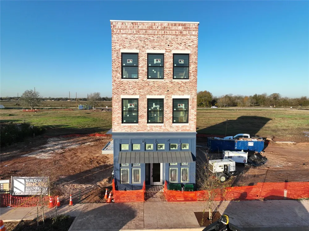 1241 Mercantile Street Richmond, TX 77406