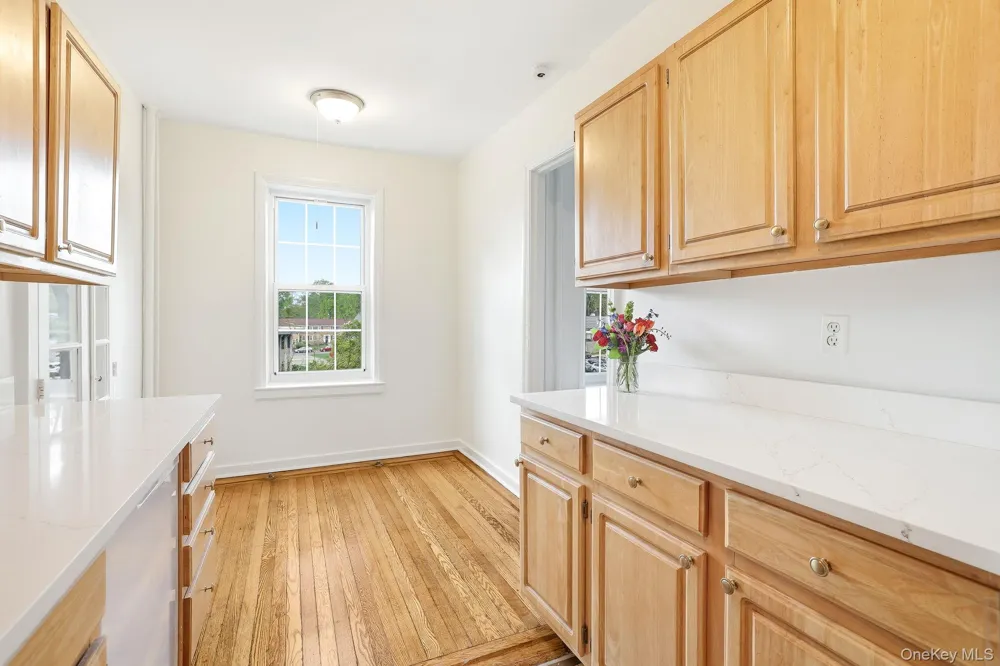 300 S Broadway #3D Tarrytown, NY 10591