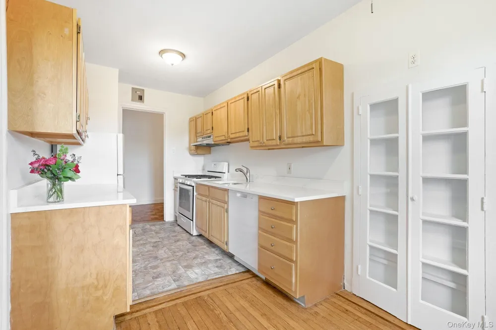 300 S Broadway #3D Tarrytown, NY 10591