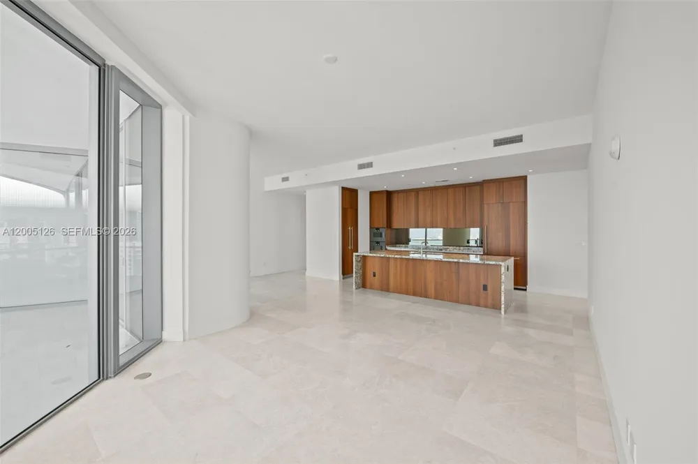 175 SE 25 RD #2604 Miami, FL 33129