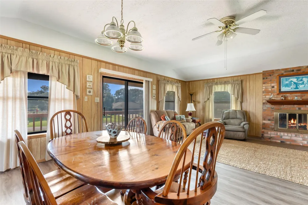 600 Sam Houston Loop Point Blank, TX 77364